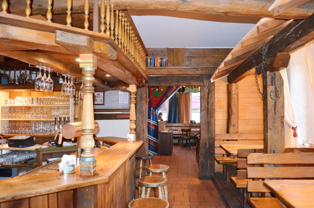 Hotel "Cafe Verkehrt" - Wellcome Motorbiker, Berufsleute Und Reisende Im Schwarzwald Oberhof  Bagian luar foto