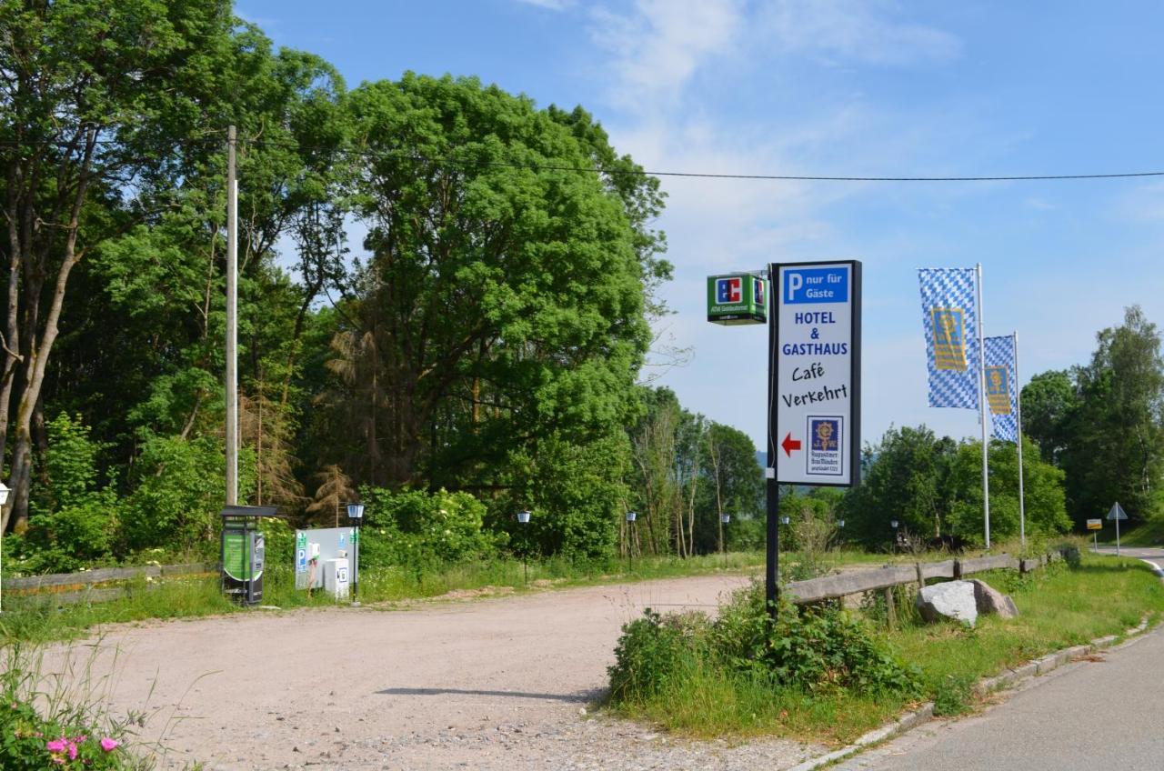 Hotel "Cafe Verkehrt" - Wellcome Motorbiker, Berufsleute Und Reisende Im Schwarzwald Oberhof  Bagian luar foto